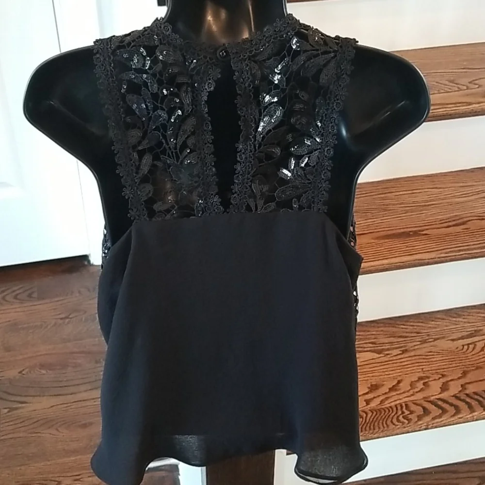 Elegant Crochet Trim Sequin Top